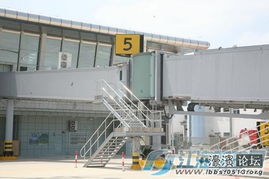 興東機場2號航站樓今起試運行 廊橋啟用，南通航空邁入新篇章